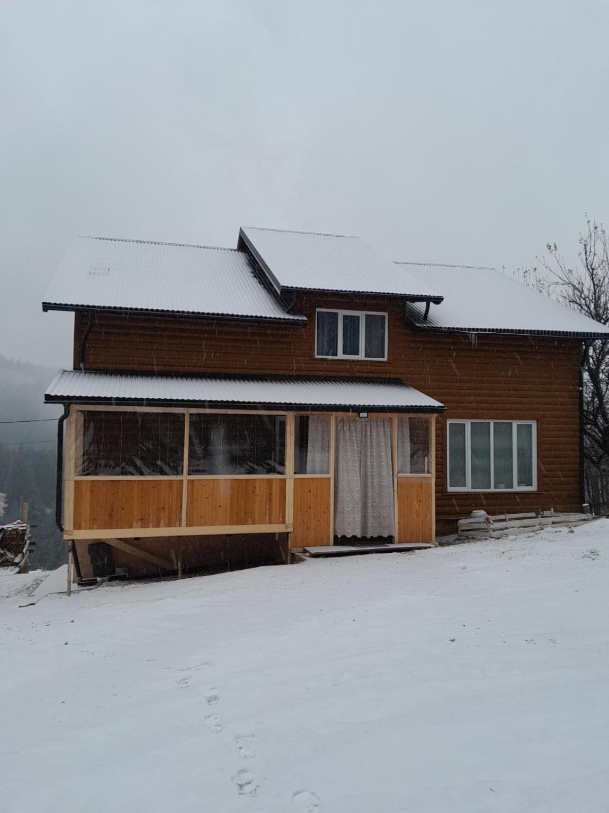 Затишні Карпати)) Apartment Verkhovyna Bagian luar foto